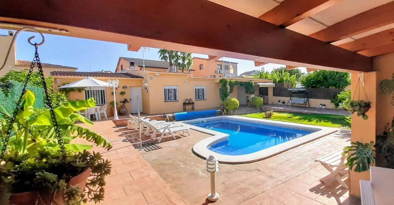 Chalet Vacacional Con Piscina Privada Y Barbacoa Tarragona Spanien