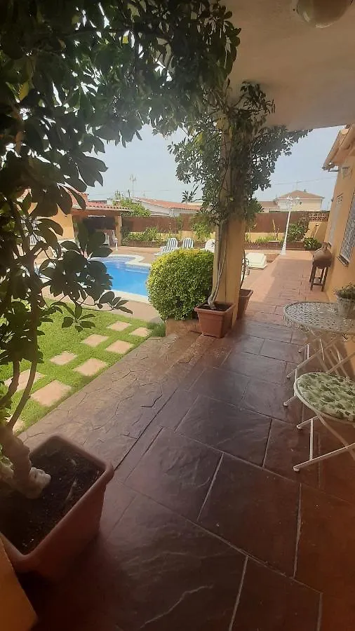 Chalet Vacacional Con Piscina Privada Y Barbacoa Tarragona
