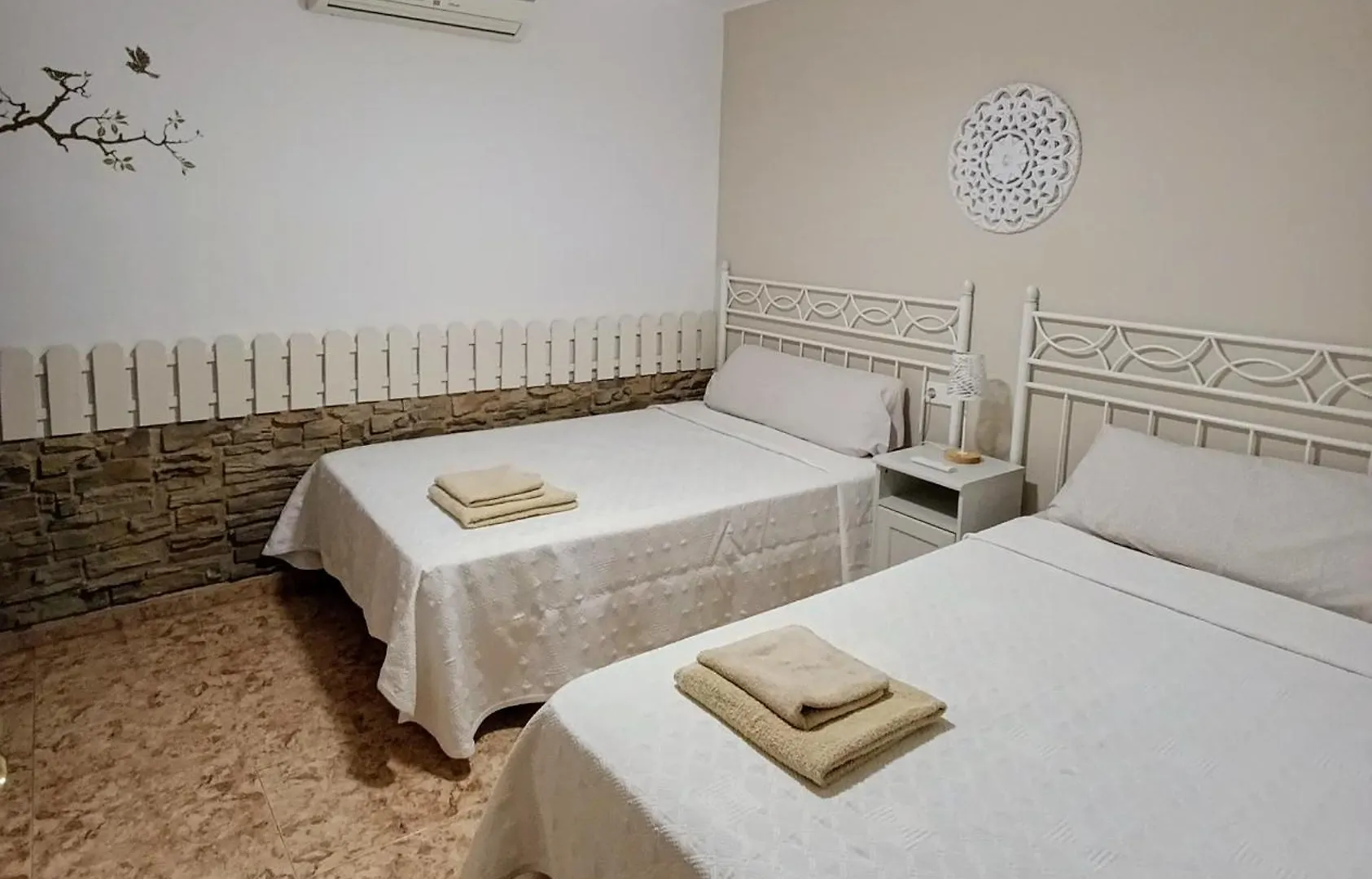 Semesterbostad Chalet Vacacional Con Piscina Privada Y Barbacoa Tarragona